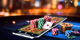 Fitur unggulan aplikasi KTUA10 – download permainan slot dan live casino di satu platform